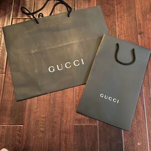 Gucci shopping bag totes bundle (2)